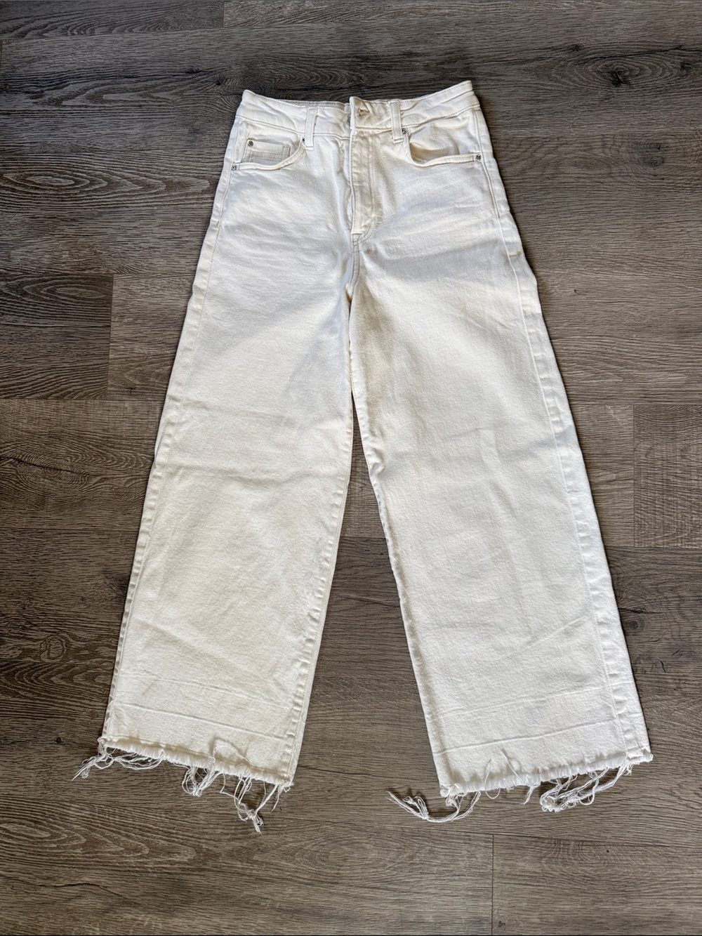 H&M White Wide-Leg Frayed Hem Jeans